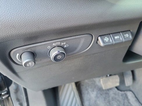 Used 2023 Buick Envision Avenir image 40