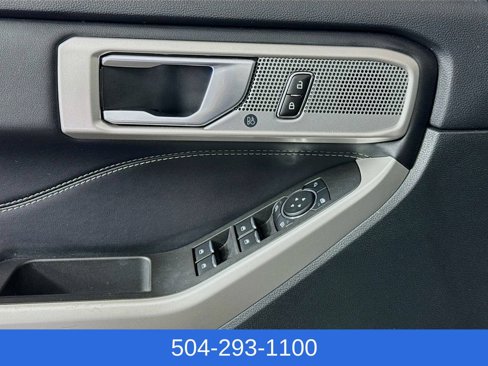 Used 2024 Ford Explorer Limited image 18