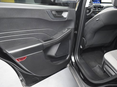 Used 2022 Ford Escape SE w/ Convenience Package image 32