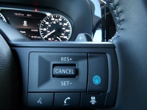 New 2025 Nissan Pathfinder SV image 33