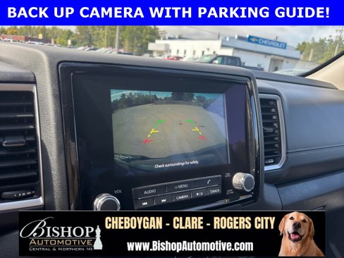 Used 2024 Nissan Frontier SV image 9