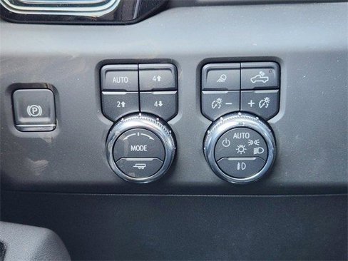 New 2025 GMC Sierra 2500 AT4 w/ AT4 Premium Plus Package image 15