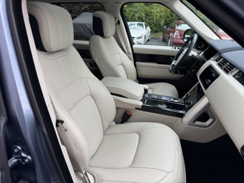 Used 2019 Land Rover Range Rover HSE image 24