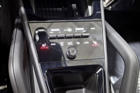 Used 2024 Porsche Cayenne S image 30