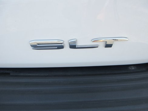 Used 2021 GMC Yukon SLT image 10