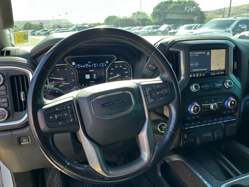 Used 2022 GMC Sierra 3500 Denali w/ Denali Ultimate Package image 15