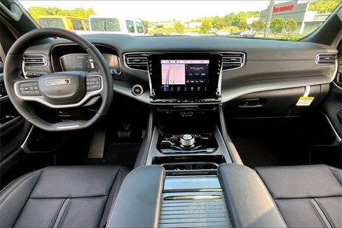 New 2025 Jeep Wagoneer Series II image 5