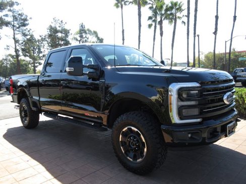 New 2026 Ford F250 Platinum w/ Tremor Off-Road Package image 6