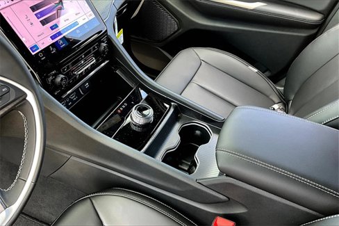 New 2025 Jeep Grand Cherokee Limited image 8