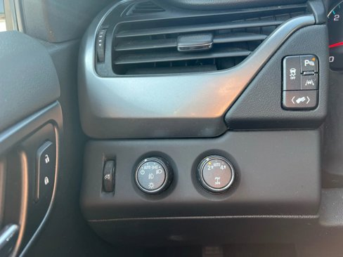 Used 2020 Chevrolet Tahoe Premier image 18