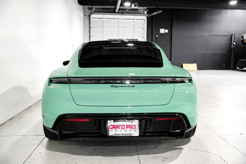 Used 2022 Porsche Taycan 4S image 4