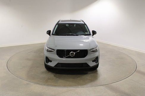 New 2026 Volvo XC40 B5 Plus w/ Protection Package Premier image 2