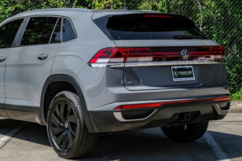 Used 2024 Volkswagen Atlas Cross Sport SE w/ Panoramic Sunroof Package image 21