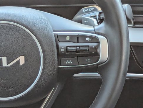 Certified 2023 Kia Sportage EX w/ EX Premium Package image 18
