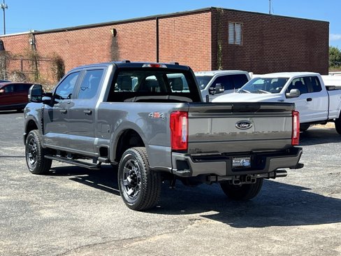 New 2026 Ford F250 XL image 3
