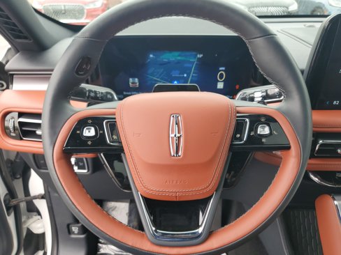 New 2025 Lincoln Aviator Reserve w/ Equipment Group 201A image 16