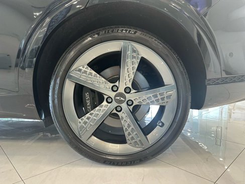 Used 2023 Genesis GV70 2.5T w/ Sport Prestige Package image 40
