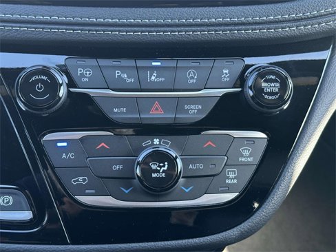 New 2025 Chrysler Pacifica Select image 17