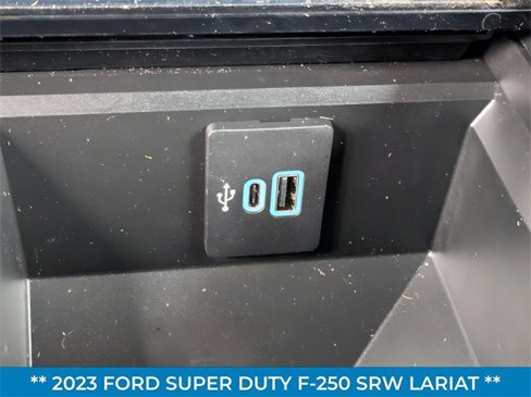 Certified 2023 Ford F250 Lariat w/ Chrome Package image 26