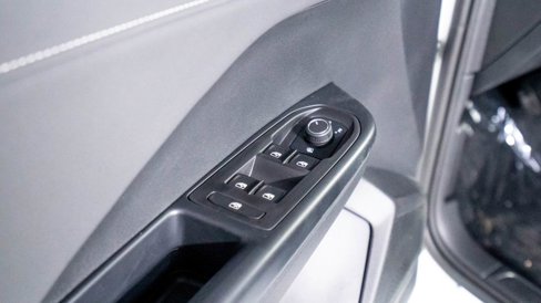 New 2025 Volkswagen Taos SE image 37