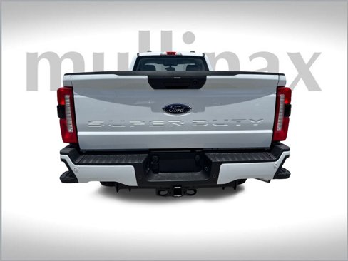 New 2025 Ford F350 4x4 Regular Cab Super Duty image 11