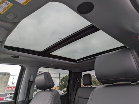 New 2025 Ford F250 Lariat w/ Lariat Ultimate Package image 21