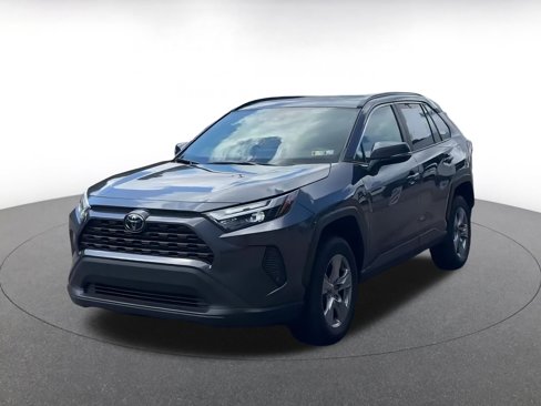 Used 2024 Toyota RAV4 XLE image 7