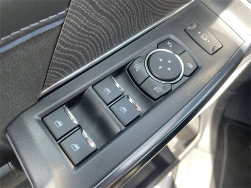 New 2025 Ford F250 Platinum image 17