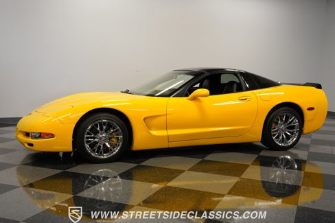 Used 2003 Chevrolet Corvette Coupe w/ Preferred Equipment Group image 6