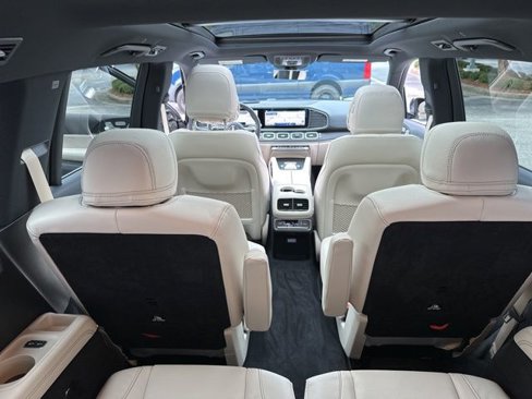 New 2026 Mercedes-Benz GLS 450 4MATIC image 31