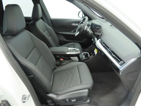 Used 2025 BMW X1 xDrive28i w/ Premium Package image 21