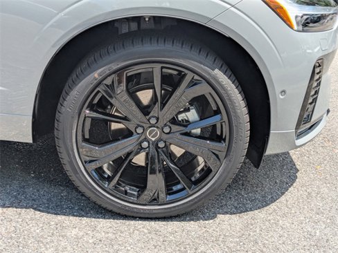New 2026 Volvo XC60 B5 Ultra w/ Climate Package image 12