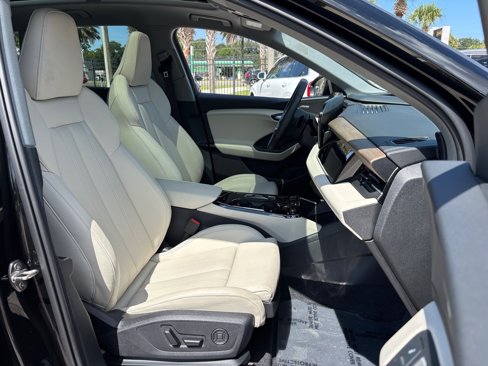 Used 2025 Audi Q6 e-tron Premium Plus w/ Premium Plus image 27