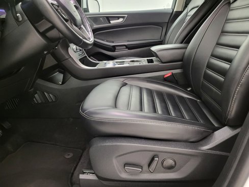 Used 2024 Ford Edge SEL image 2