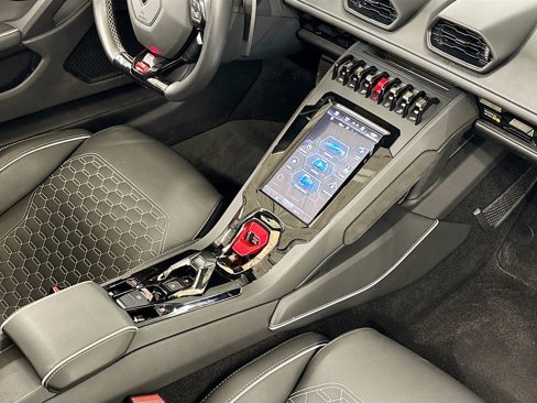Used 2022 Lamborghini Huracan EVO image 22