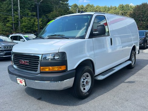 Used 2024 GMC Savana 2500 w/ Driver Convenience Package image 4