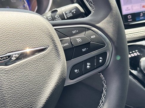 New 2026 Chrysler Pacifica Select image 31