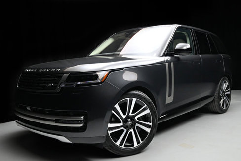 Used 2023 Land Rover Range Rover SE image 1