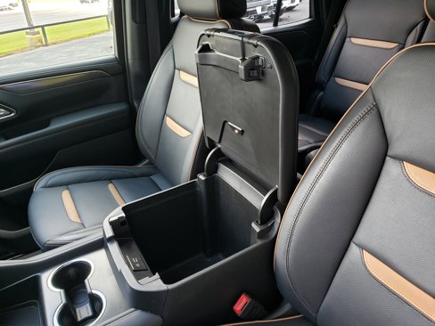Used 2024 GMC Yukon AT4 image 26