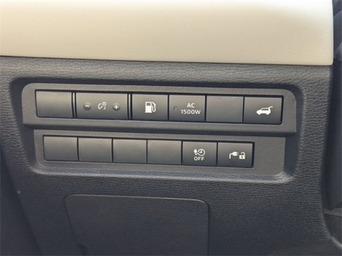 New 2025 Mitsubishi Outlander SEL image 15