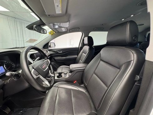 Used 2023 GMC Acadia SLT w/ Trailering Package image 8