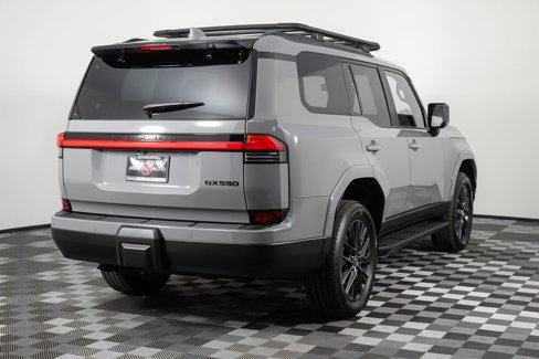 Used 2025 Lexus GX 550 image 7