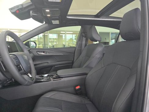 Used 2025 Toyota Camry XSE image 15