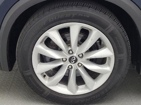 Used 2019 INFINITI QX50 Essential w/ Premium Heat Package image 31