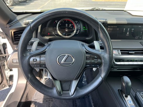 Used 2021 Lexus LC 500 Convertible image 19
