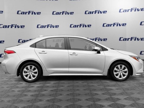 Used 2022 Toyota Corolla LE image 7
