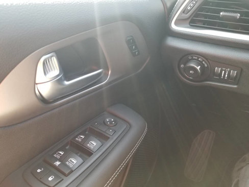New 2026 Chrysler Pacifica Select image 35
