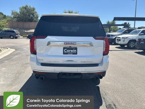 Used 2022 GMC Yukon XL Denali image 7