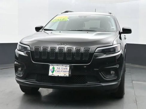 Used 2023 Jeep Cherokee Altitude Lux image 3