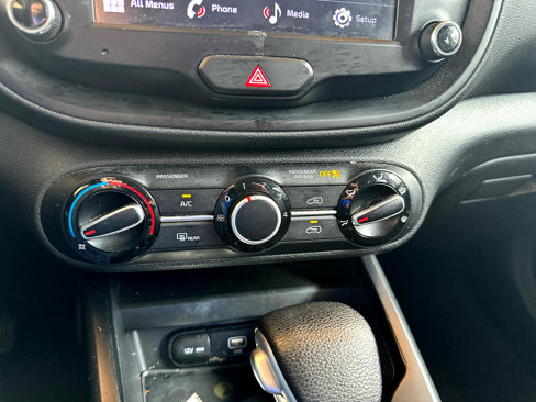 Used 2022 Kia Soul LX image 47